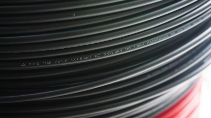 TUV EU En50618 1500V DC 1.5sqmm Photovoltaic Solar Power Cable for Solar System